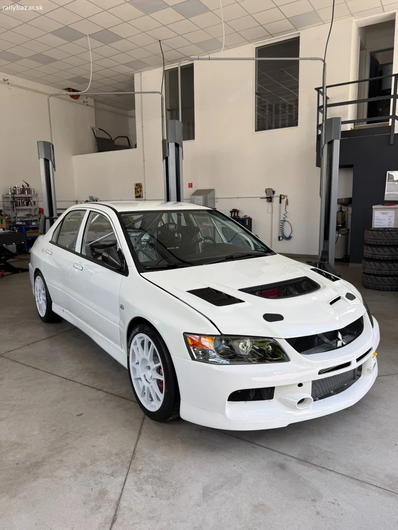 Mitsubishi Lancer EVO VIII MR